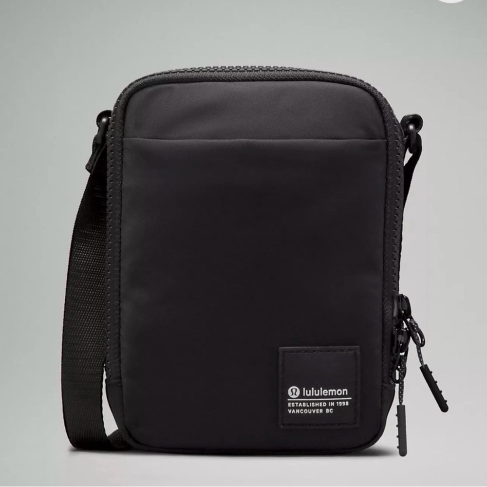 lululemon athletica Black Messenger Bag